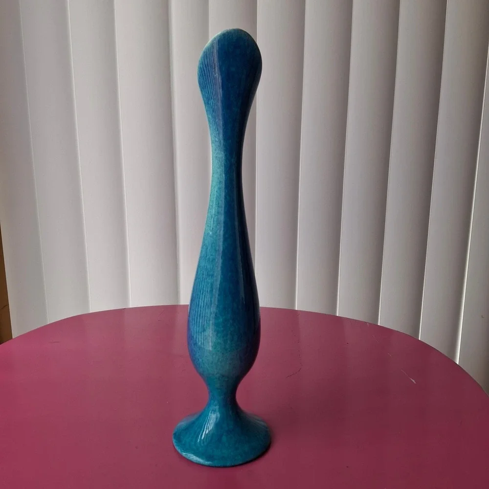 Haeger 4044 USA Mid-Century Modern Turquoise Blue Pedestal Handle Vase